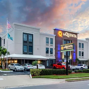 La Quinta By Wyndham Northeast *newly Renovated Hotel St. Petersburg