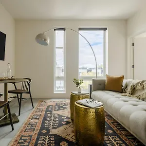 Sonder By Marriott Bonvoy The Artesian Lohi Aparthotel